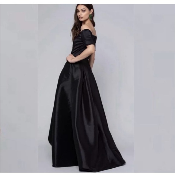 Bebe - Picture 6 of 6